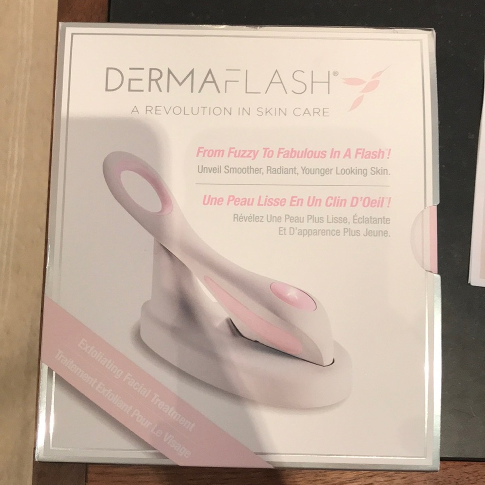 Derma Flash exfoliating facial treatment